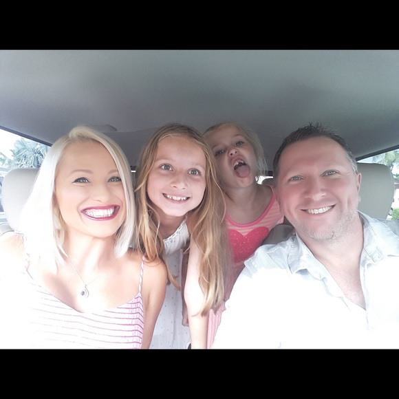 Meet your Posher, Brandy - Picture 3 of 6